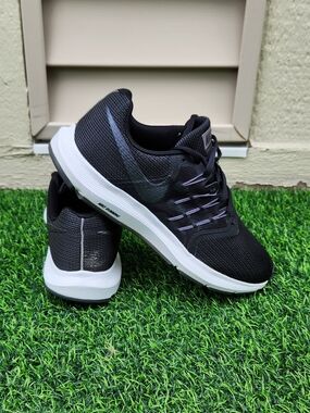 Nike Run Swift 909006-010 Women 9 Running Shoes Black Lace Up Athletic Sneaker